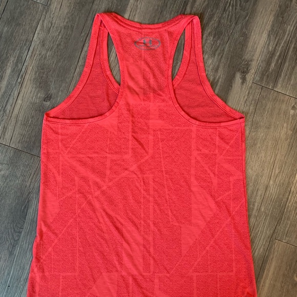 UA Threadborne Racerback - Picture 2 of 3